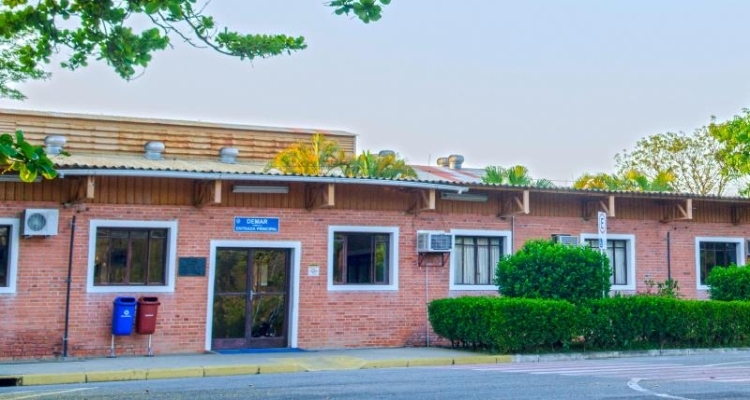 Escola de Engenharia de Lorena - Área II