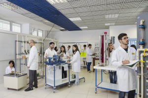 EEL; Laboratório de Engenharia Química. Foto Divulgação