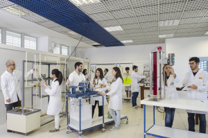 Laboratório de Engenharia Química. Área II. Prédio de Laboratórios Didáticos. Foto: Divulgação.