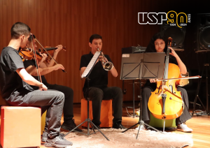 USP 90 anos. No Sarau realizado na EEL, o quarteto de alunos do Cotel apresentam a música “Hearts of Courage” de Thomas Bergersen. Foto: José Eduardo Mancini