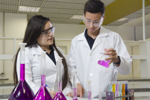 Laboratório Didático de Química - Foto Divulgação EEL USP 