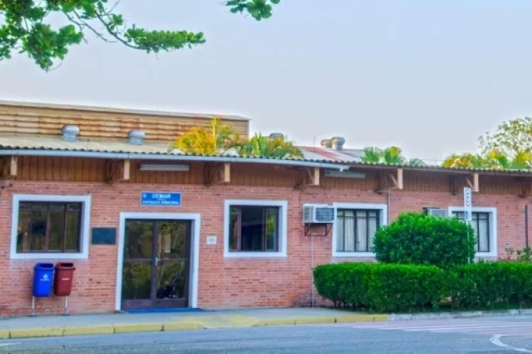 Escola de Engenharia de Lorena - Área II