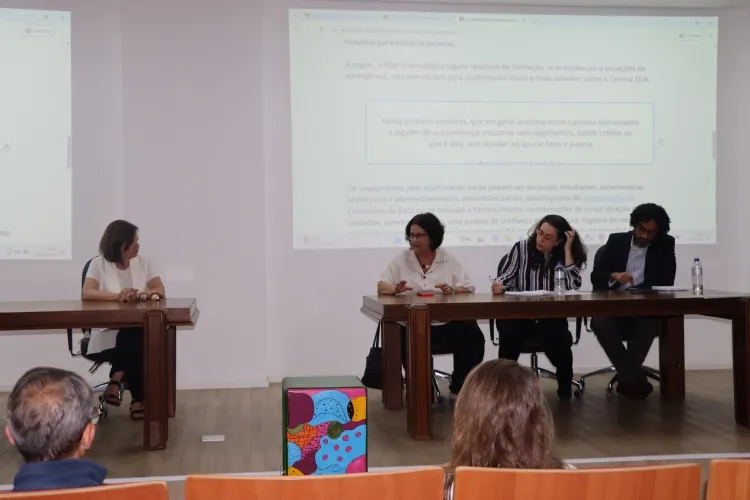 Profa. Maria Auxilidora Motta Barreto; Profa. Ana Lanna; Profa. Ester Rizi e Prof. Felipe Tarabola