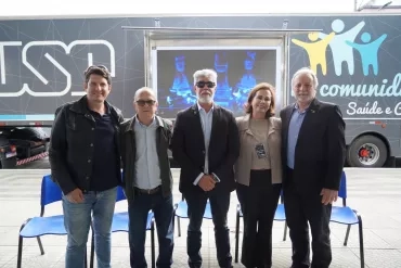 Abertura do USP na Comunidade.   Leandro Meirinho, Secretário de Cultura de Lorena; Humberto Ballerini, Vice-Prefeito da Cidade; Prof. Dr. Silvio Silverio da Silva, Diretor da EEL; Profa. Dra. Teresa Cristina Brazil de Paiva, Presidente da Comissão de Cultura e Extensão e o Prof. Dr. Durval Rodrigues Junior, Vice-Diretor da EEL