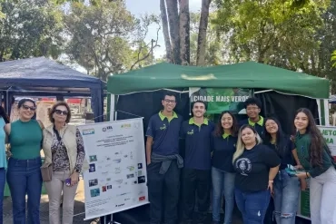 Alunos e Professores da EEL no na Ação na Praça Central da Cidade em comemoração ao Dia do Meio Ambiente.. 