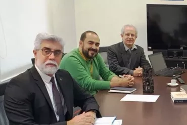 Prof. Silvio Silverio da Silva, Diretor da EEL;  Prof. Paulo Henrique Braz da Silva, Diretor Adjunto da AMA e o Prof. Sergio Persival Baroncini Proença, Presidente da AUCANI.