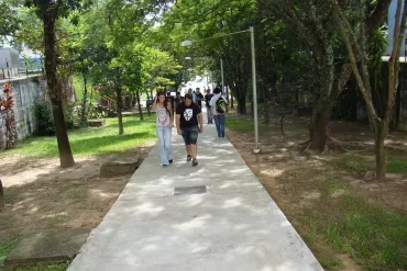 Alunos no Campus de Lorena. EEL Área I. Foto: Simone Colombo